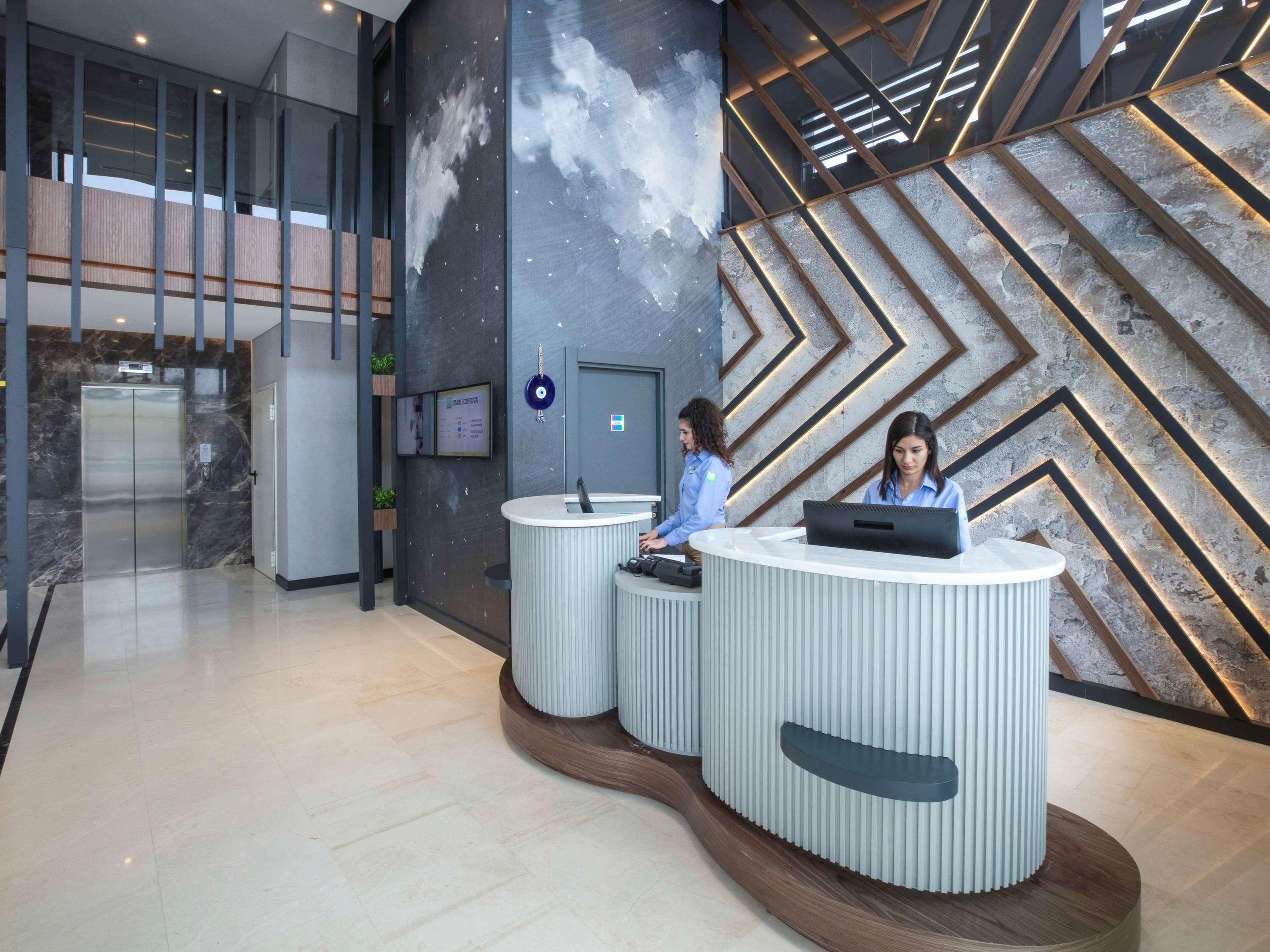 Hotel Ibis Styles Izmir Bornova Extérieur photo